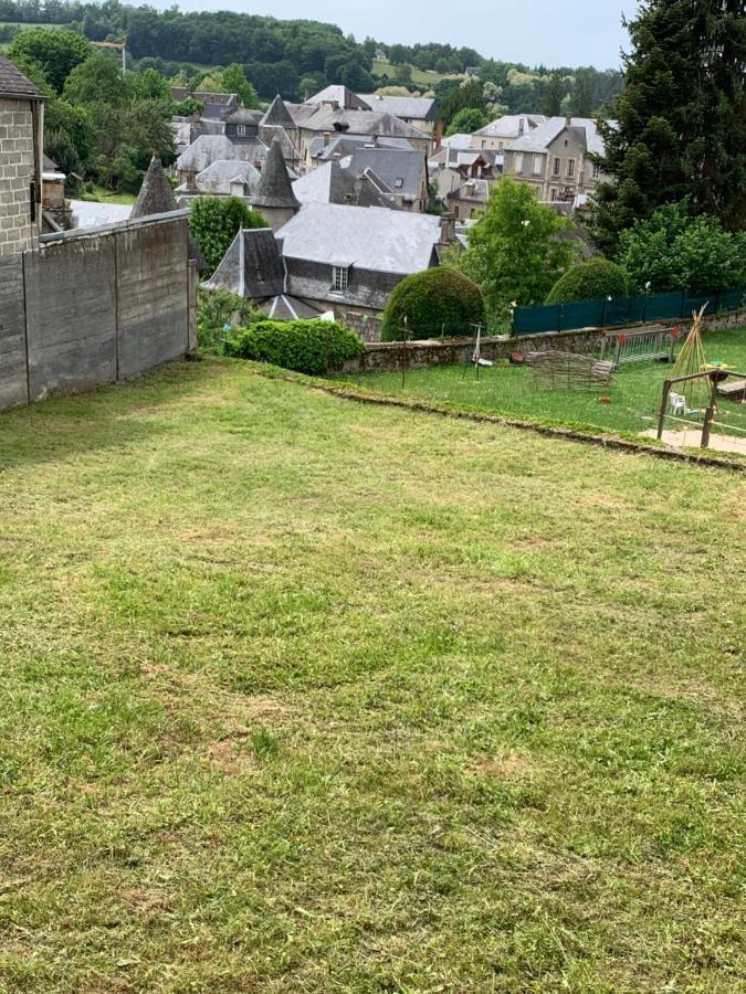 Treignac Tourelles Apartment Luaran gambar