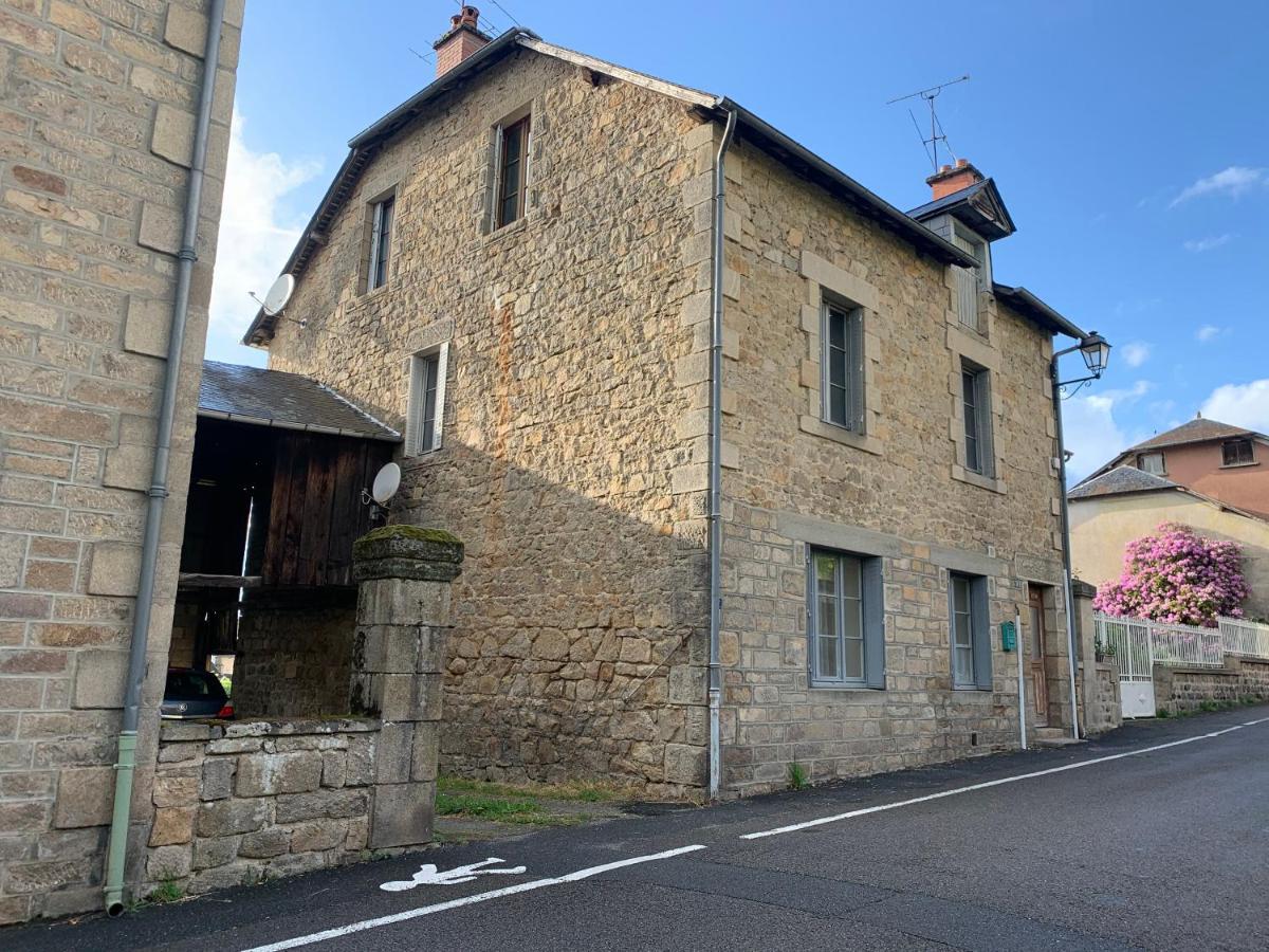 Treignac Tourelles Apartment Luaran gambar