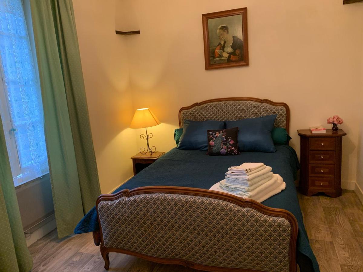 Treignac Tourelles Apartment Luaran gambar